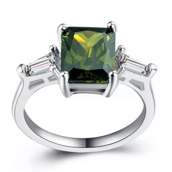 NEW MARTINI OLIVE GREEN RADIANT BAGUETTE RING - Picture 4 of 4